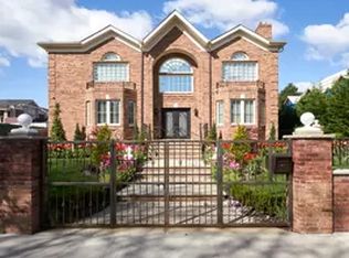 5-12 Parsons Blvd, Whitestone, NY 11357