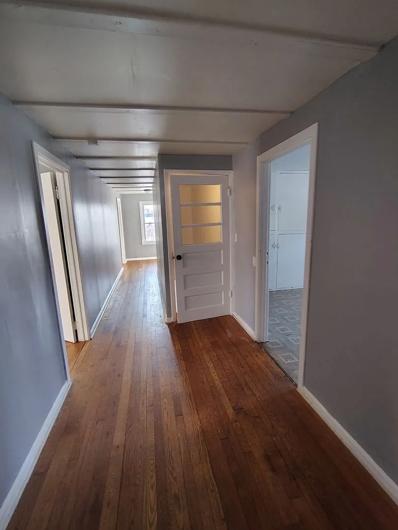 2703 Tremper — Photo 4