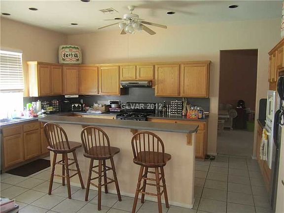 4th image of 1381 Honey Lake St