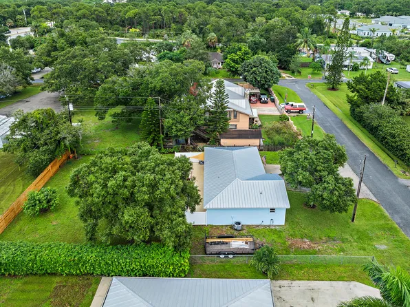 3200 Daniels Street, Fort Pierce, FL 34981