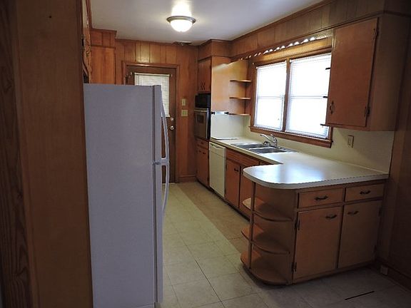 4th image of 317 Greyson St