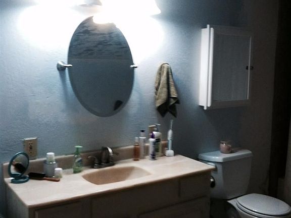 5th image of 5730 Almond Ave