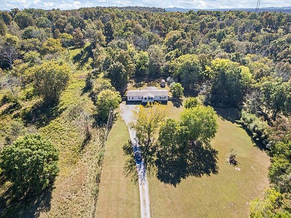 2nd image of 344 Gilmore Hill Rd
