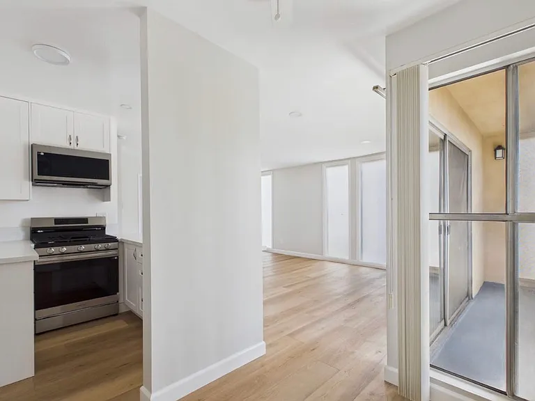 125 Harkness Ave #13 — Photo 5