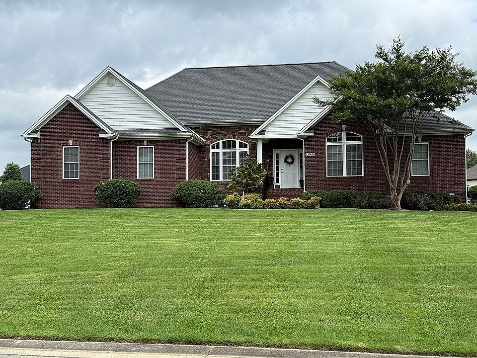 1st image of 150 Meadow Ridge Dr