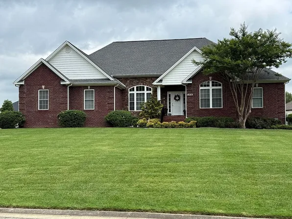 150 Meadow Ridge Dr, Paducah, KY 42003