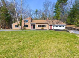 22 Lido Ln, Bedford, MA 01730