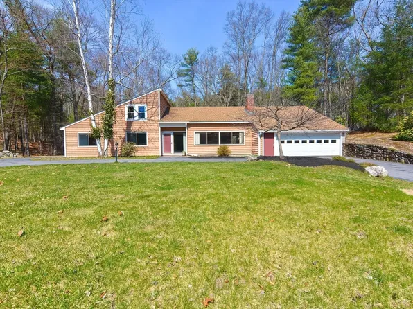 22 Lido Ln, Bedford, MA 01730