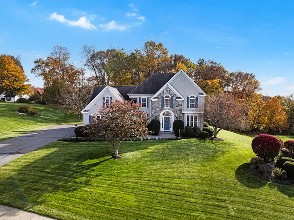 90 Windermere Ridge Drive, Southington, CT 06489