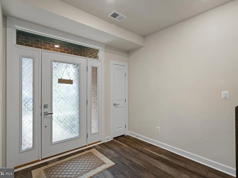 43467 Grandmoore St — Photo 4