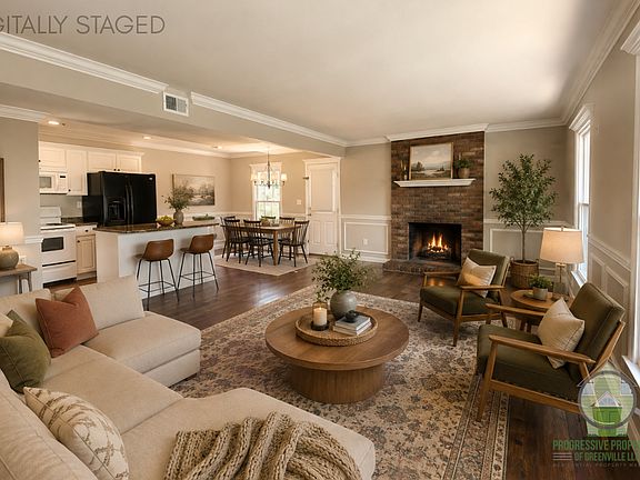 3rd image of 105 Osmond Dr