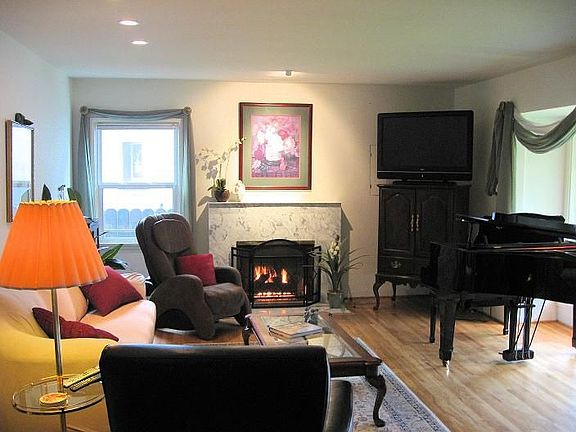 2nd image of 414 Elvina Dr