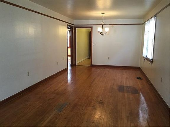 2nd image of 5418 Annunciation St