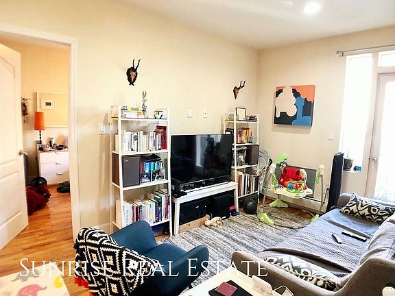 3rd image of 1095 Bedford Ave APT 6