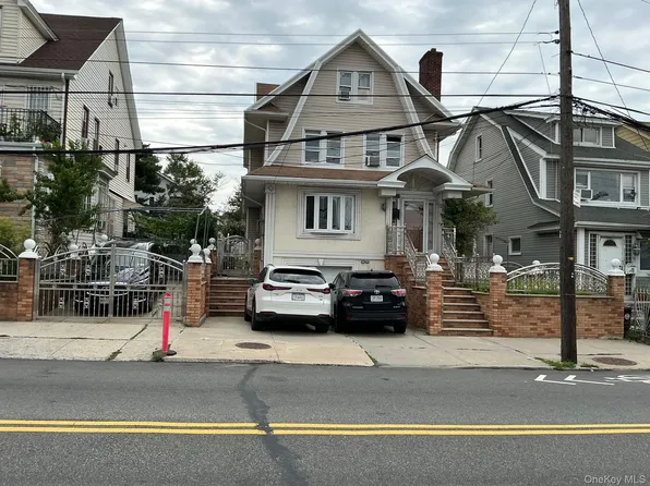 84-61 Parson Blvd, Jamaica, NY 11432
