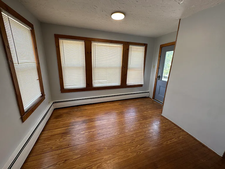 59 Cooper Ave #2F — Photo 12