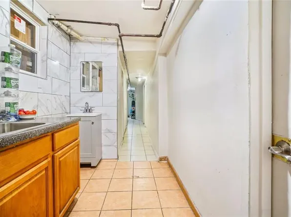 3022 Brighton 5th Street image 2 of 4