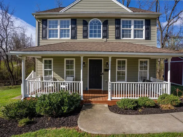 2001 Autumn Dr, Lynchburg, VA 24502