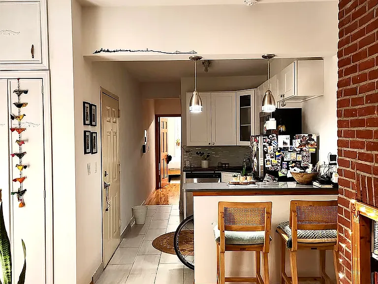 277 Devoe St #2 — Photo 3