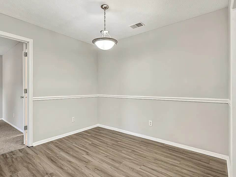 bedroom 02