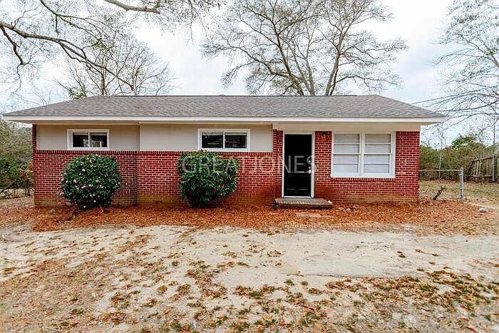 1st image of 941 Lake Rushin Dr