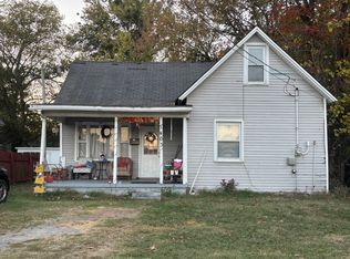 1403 Mayfield Rd, Paducah, KY 42003