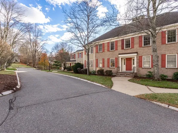 501 Lexington St APT 11, Waltham, MA 02452