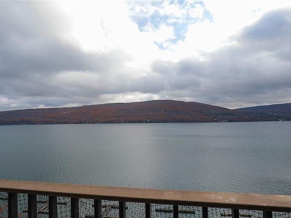 3rd image of 25 Cliffside Dr