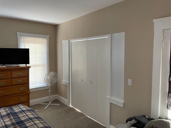 3rd image of 2041 Murray Hill Rd