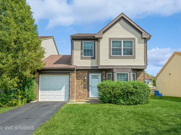 1212 Robin Dr, Carol Stream, IL 60188