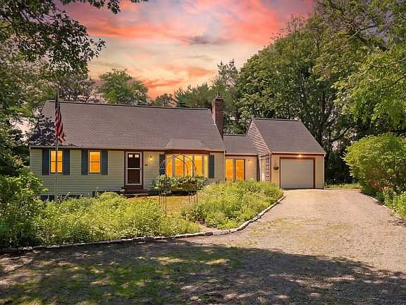 2nd image of 127 Perch Pond Road