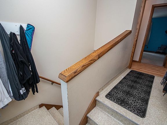 3rd image of 723 Hawthorne Ave #A