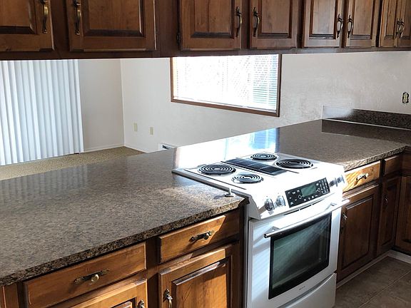 5th image of 3524 Lorne St SE