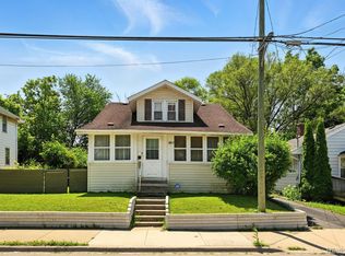 2517 Corunna Rd, Flint, MI 48503