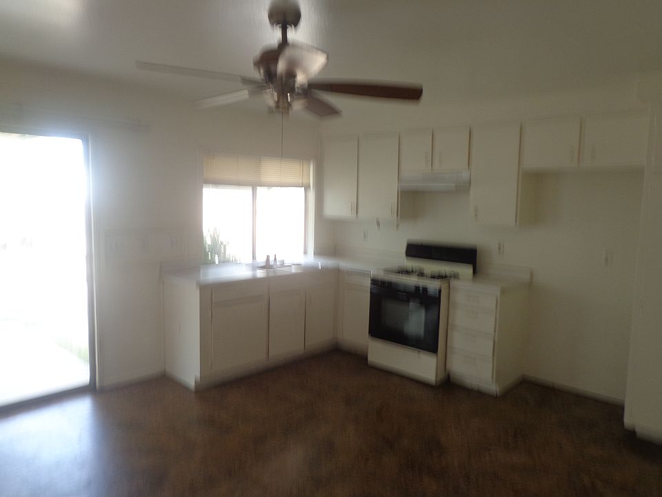 1st image of 259 Glenmont Ct