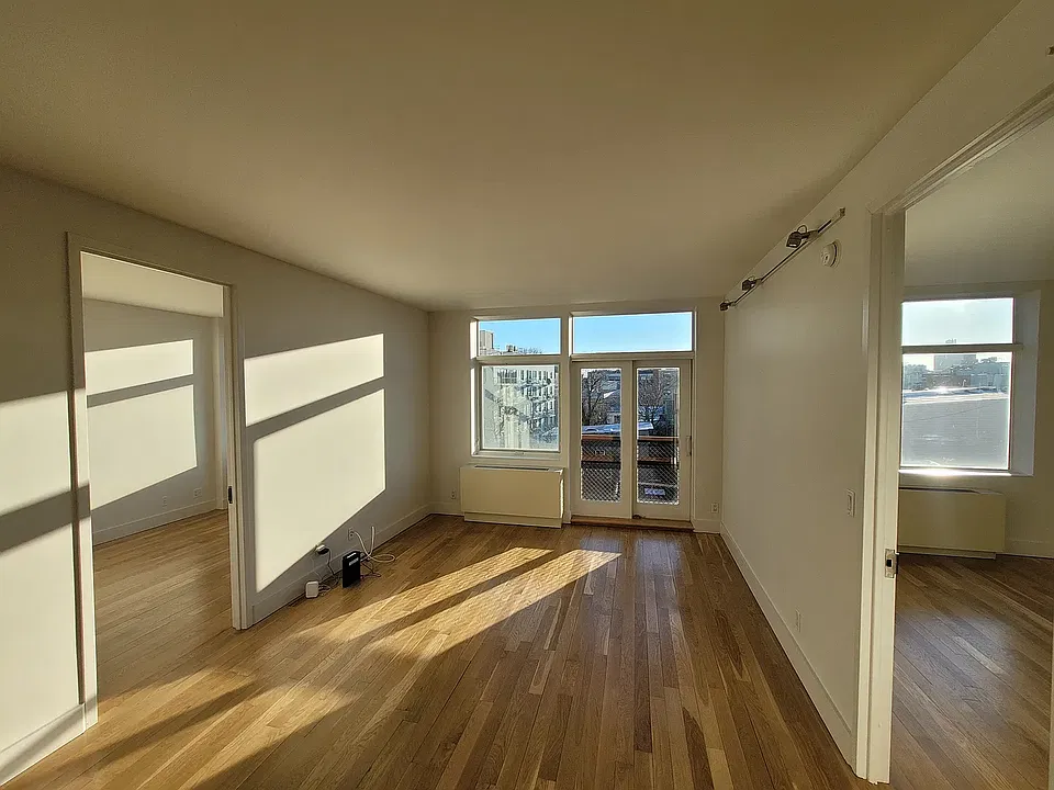114 Troutman St #412