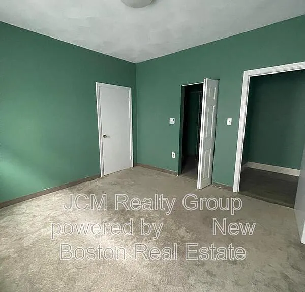 98 Margin St #2L — Photo 12
