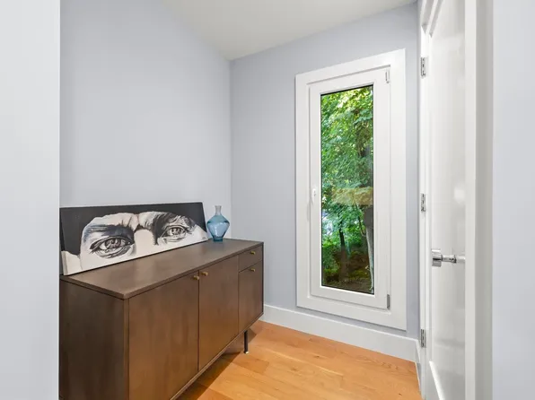 1076 River Road image 13 of 40