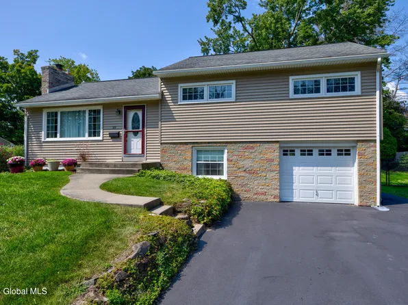 29 Glen Terrace, Glenville, NY 12302