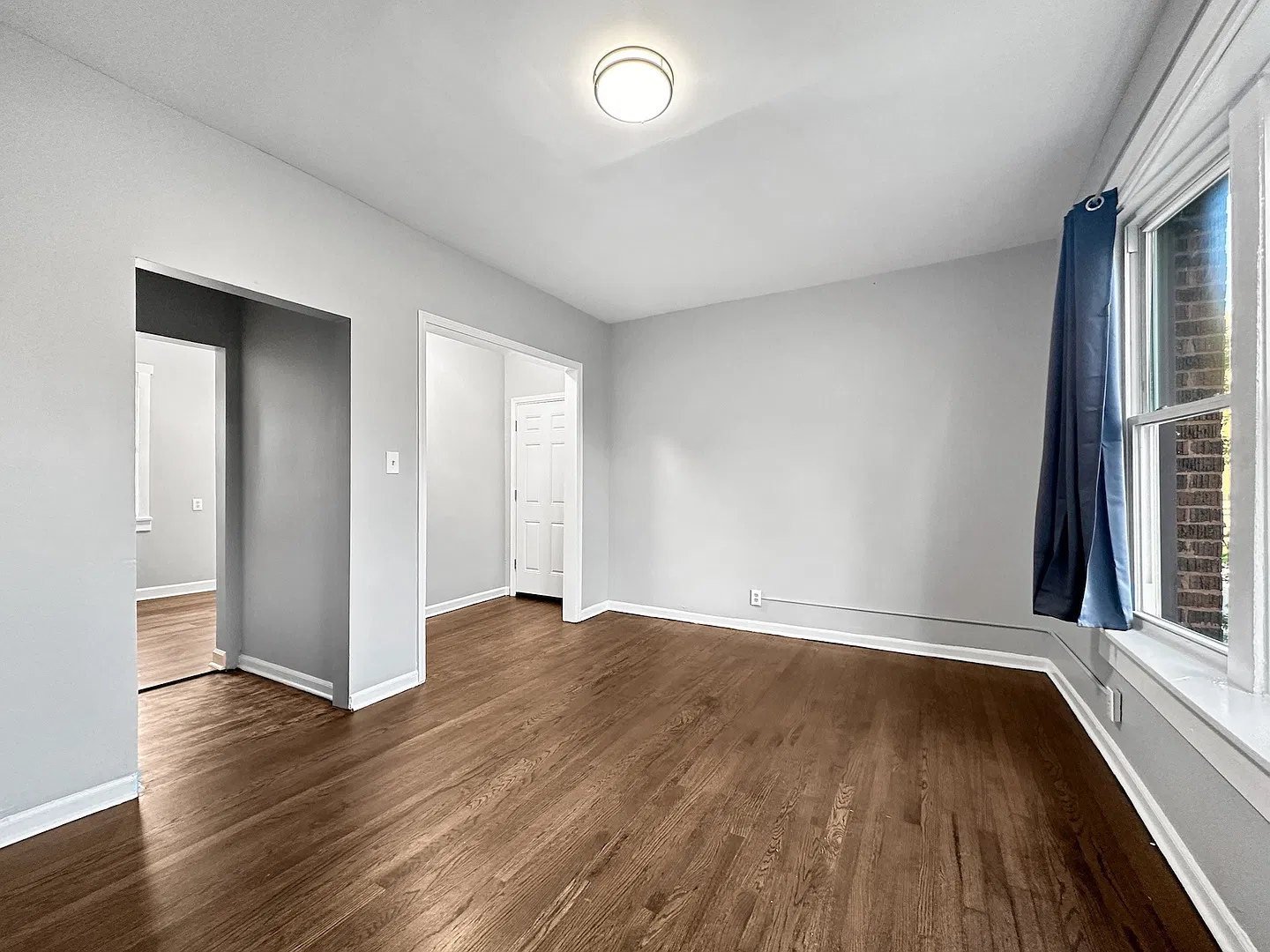 2 bed, 900 sqft, $1,200 — Photo 3