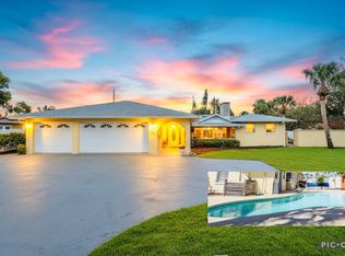 1124 N Halifax Ave, Daytona Beach, FL 32118