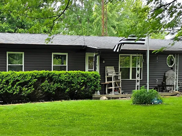 7433 E 325 S, Bringhurst, IN 46913