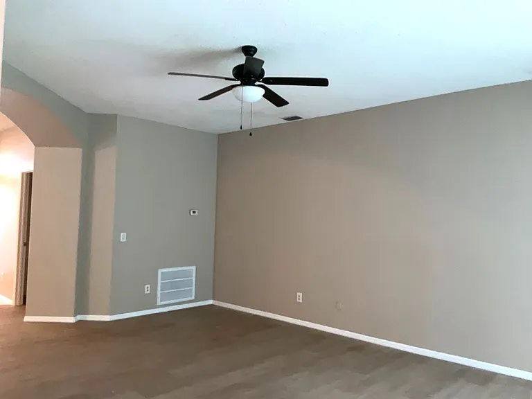 1318 Lake Biscayne Way — Photo 25