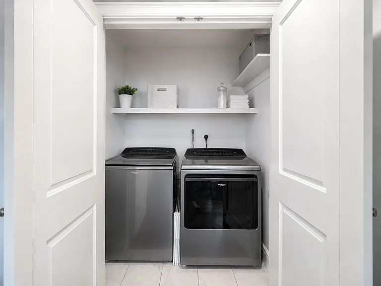 128 Waverly St #1 — Photo 11
