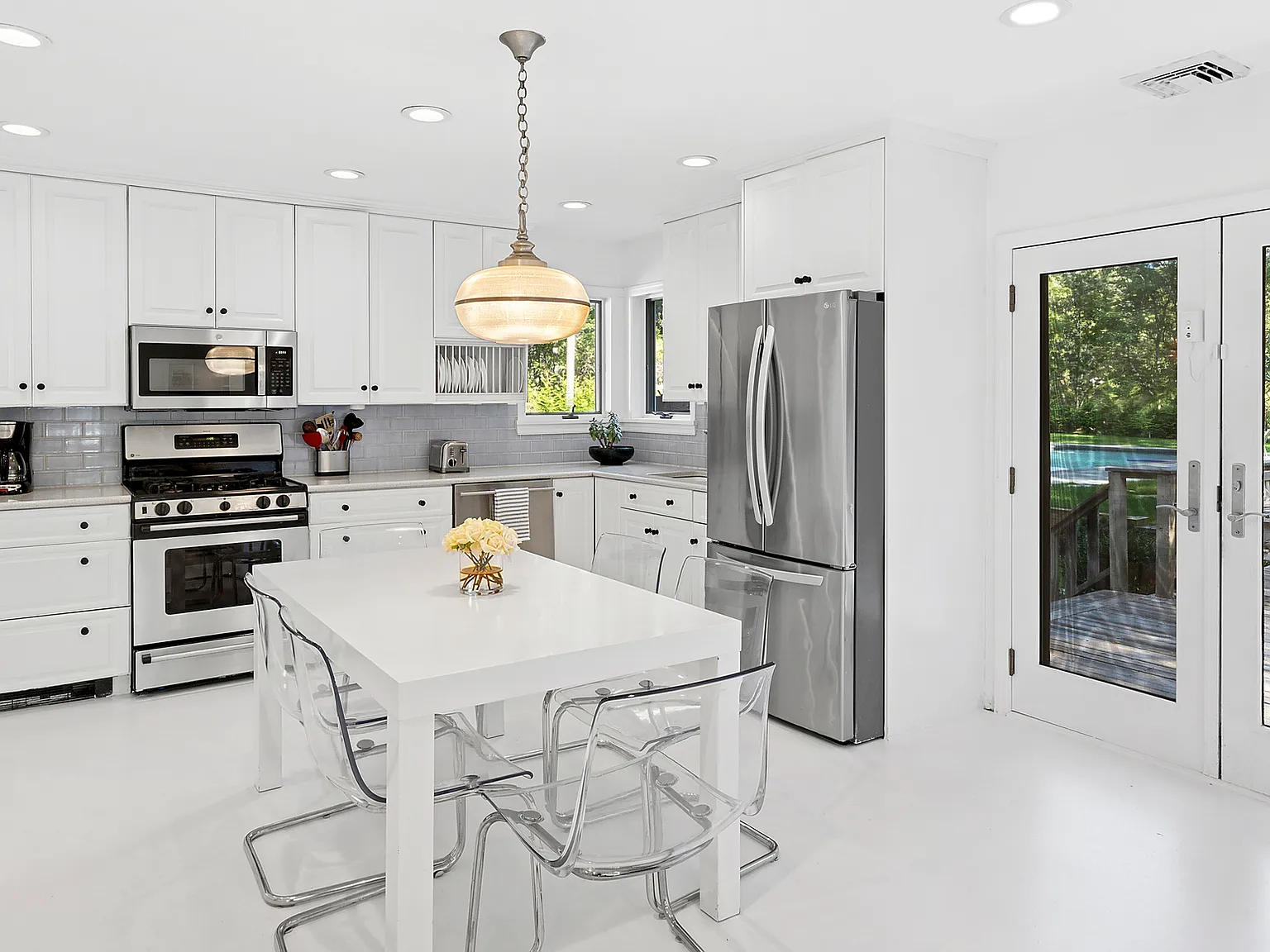 Secluded Sag Harbor Oasis: Private Two-Acre Retreat — Photo 3