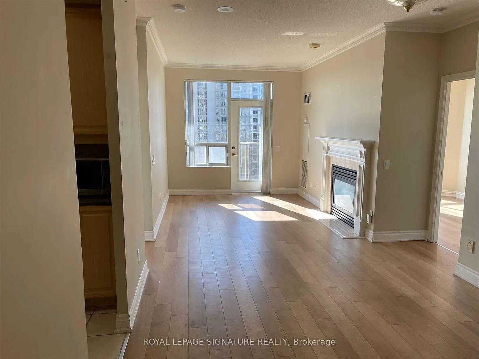 2 bed, $3,000 — Photo 2