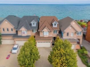 55 Edgewater Dr, Hamilton, ON L8E 4Z2