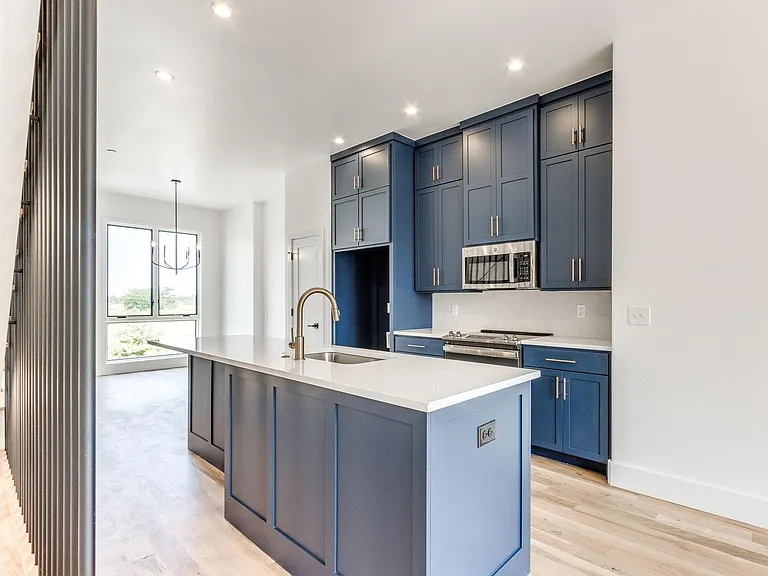 1705 Wheeler St — Photo 6