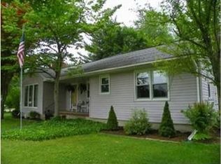28 Lakeview Ave, Lakewood, NY