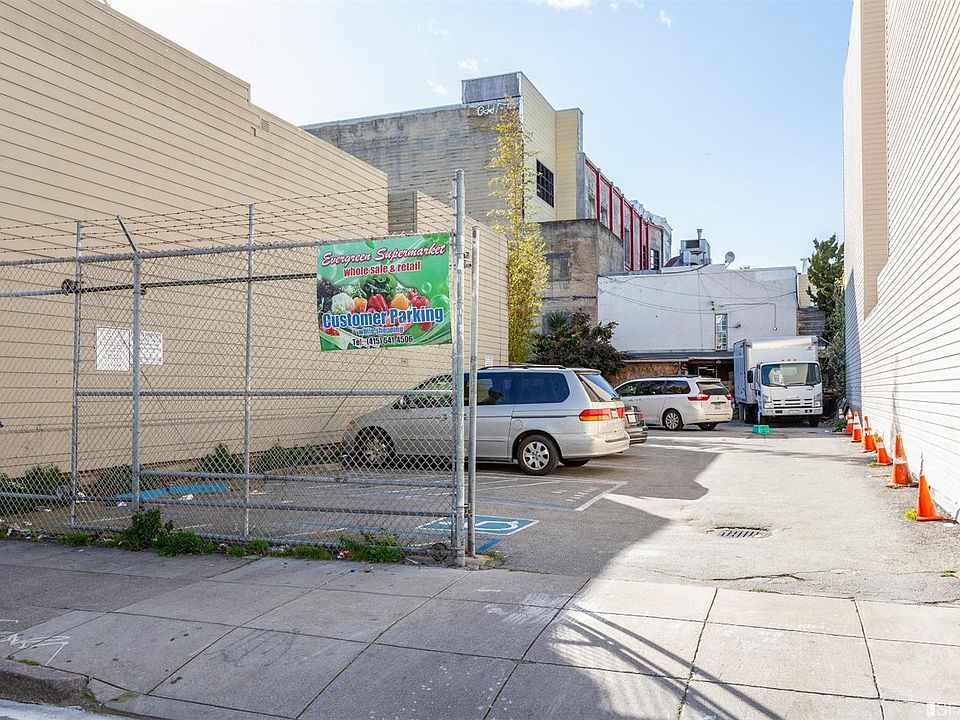 2nd image of 636 Capp St